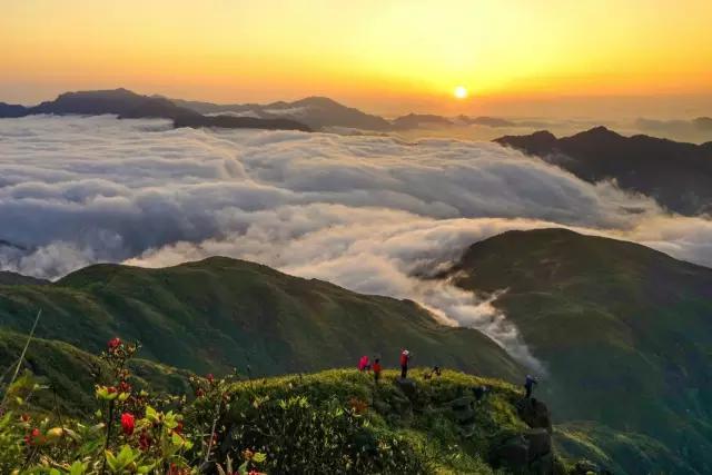 陆定一简历:准备出去自驾游，在广西去哪里好玩呢
