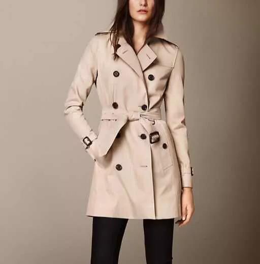 burberry 羊绒大衣:双排扣毛呢大衣容易过时吗？怎么选择？