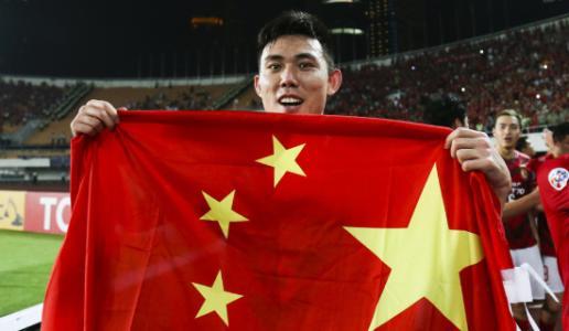 李学鹏:恒大双线作战遇挑战，李学鹏赛季提前报销，你怎么看？
