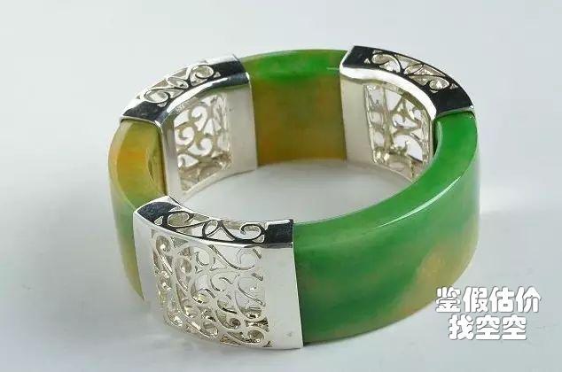 手镯玉碎了有什么说法,经常佩带的玉碎了该如何补救？