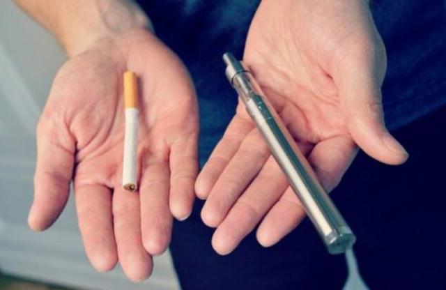 抽电子烟会上瘾吗，你身边抽电子烟的多吗电子烟和普通香烟有哪些区别