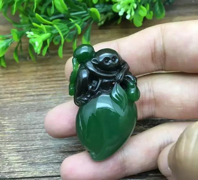 和田玉碧玉菠菜绿值不值钱,和田玉菠菜绿是最绿的吗？