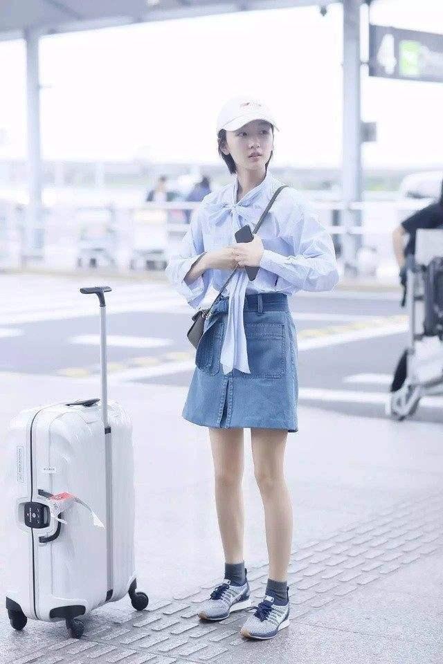 周冬雨合影:周冬雨的大红从什么时候开始？为什么越来越让人喜欢了？