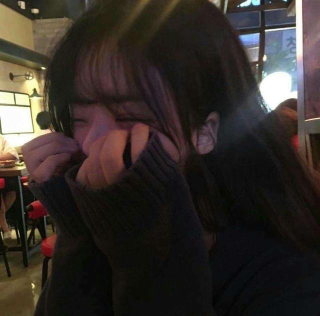 吸引人的<a href=https://maguai.com/list/256-0-0.html target=_blank class=infotextkey>朋友圈</a>签名情侣:有哪些情侣间比较暖心的爱情句子？(情侣间暖心的话语)