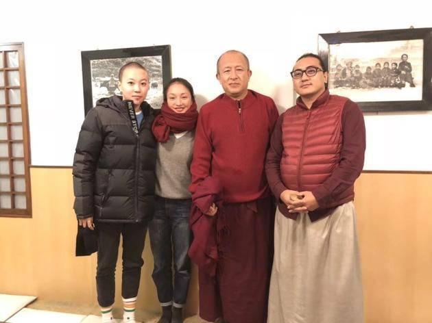 窦靖童承认出柜:对窦婧童“出家”怎么看？