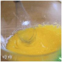 蒸蛋糕怎么是实心的？怎么蒸的松软？