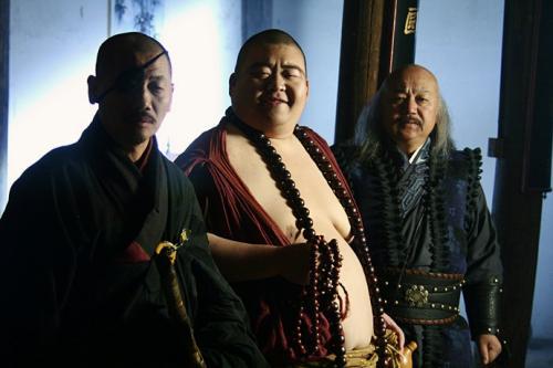 藏獒之父狮王:藏獒唐山狮王 《倚天屠龙记》中为什么阳顶天要传位给谢逊而不是白眉鹰王？
