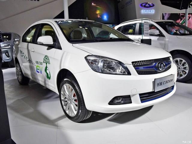 长江ev电动汽车，准备买第二辆车，考虑新能源，汉EV怎么样呢？