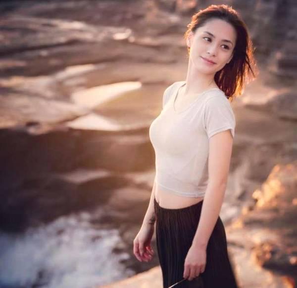 钟欣潼艳照门:35岁的阿娇为什么不结婚