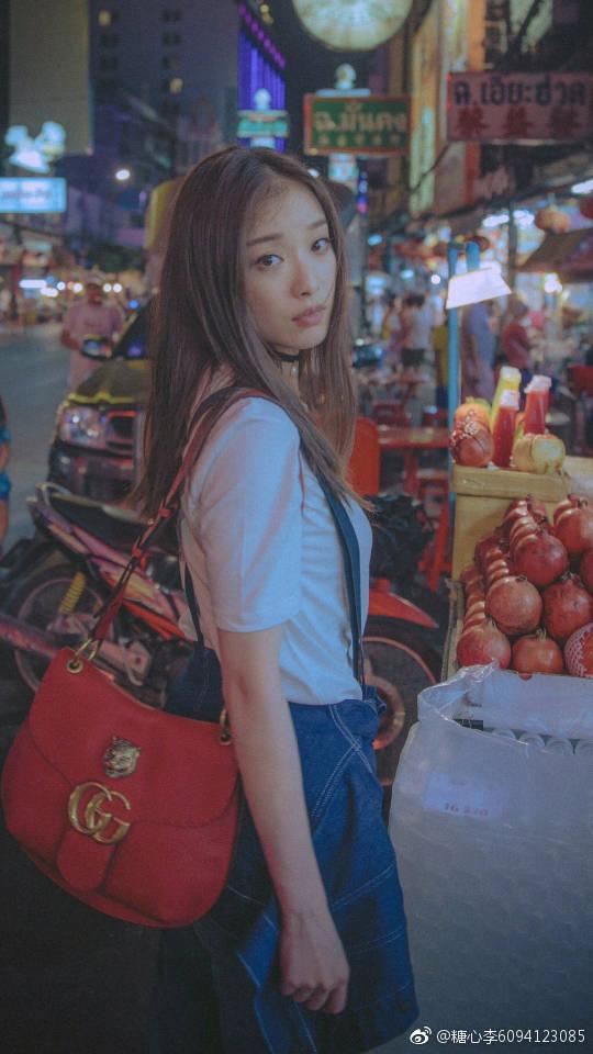 <a href=https://maguai.com/list/256-0-0.html target=_blank class=infotextkey>朋友圈</a>说说得好句子爱情:<a href=https://maguai.com/list/256-0-0.html target=_blank class=infotextkey>朋友圈</a>你最喜欢的句子是什么？