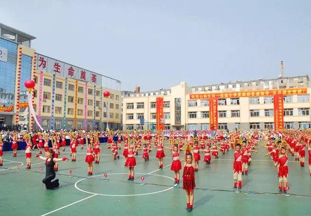 吉林市北山古寺庙群:请问现在能去吉林北山<a href=https://maguai.com/list/52-0-0.html target=_blank class=infotextkey>旅游</a>吗？