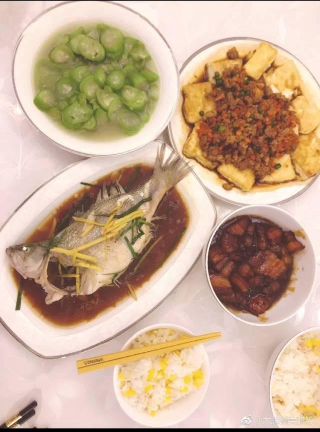 王栎鑫老婆:你如何看待王栎鑫夫妇在《回家吃饭吧》里面的表现？
