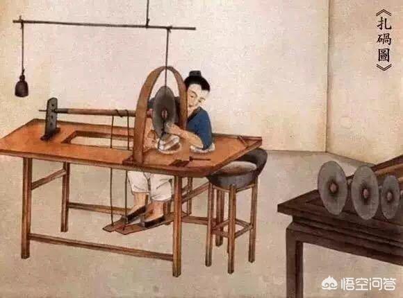 翡翠怎么雕刻,如何判断机器工和手工雕刻出来的翡翠？