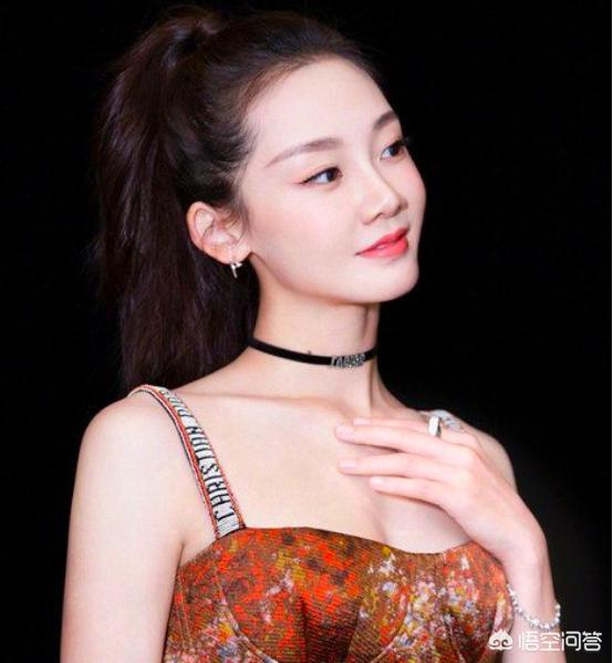 苗苗是谁:《我是余欢水》中优盘是谁拿的？