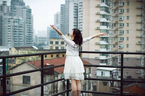 好听的微信名字女霸气2021:女生穿什么样子的连衣裙比较好看？