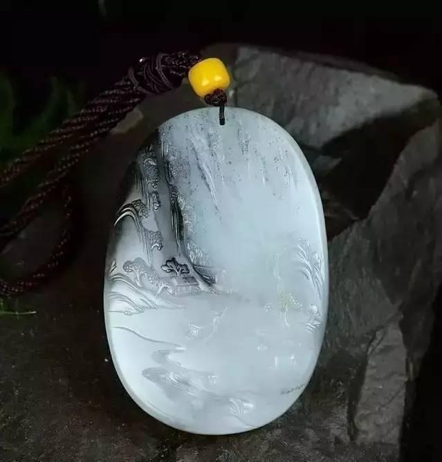 玉摘下来会生气,为什么有人说玉不能离身？