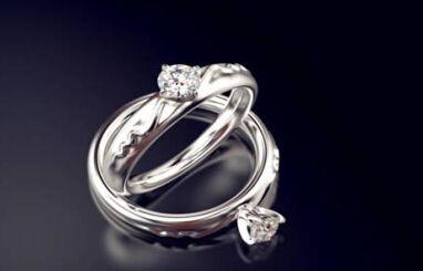 蓝宝石什么人不适合佩戴,长期佩戴黄金和铂金首饰对人体有害吗？