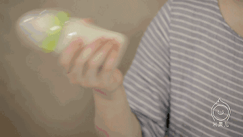 奶粉怎么冲,用什么水冲婴儿配方奶粉好？