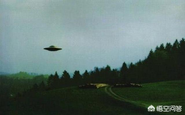 经典传奇UFO未解之谜，地球人经常遇到有UFO，为何人类历史上从来没有击落过的记录