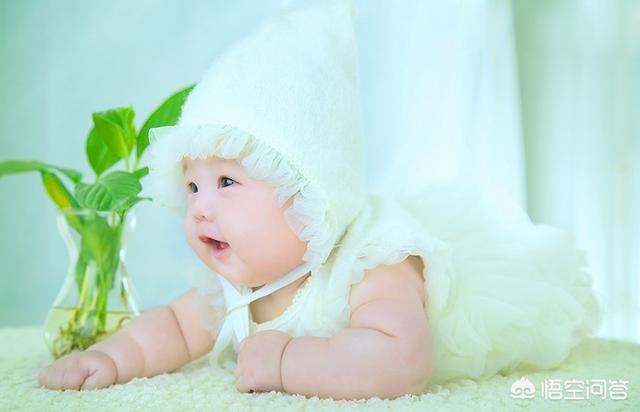 诗情画意的名字:哪些名字听起来好听并且有诗意，深层次含义？(男孩有古风诗意的名字)