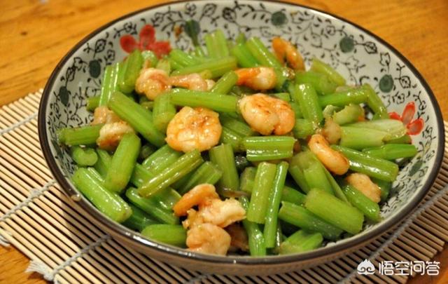 虾仁炒什么,虾仁可以与什么食材搭配炒制？