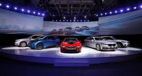 江南赛顺电动汽车图，新能源时代，传统豪华品牌如何应对？