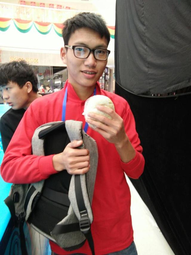 送女朋友保平安的礼物,平安夜你们都送女朋友什么？