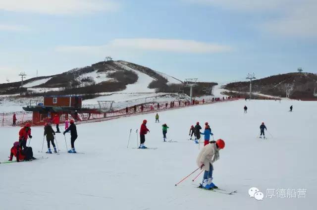 吉林市北山古寺庙群:请问现在能去吉林北山<a href=https://maguai.com/list/52-0-0.html target=_blank class=infotextkey>旅游</a>吗？