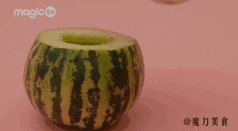 澳路雪使用方法:3个月大的狗狗适合用什么牌子沐浴液啊？狗狗一天吃多少最合适？