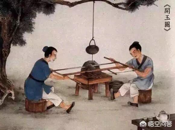 翡翠怎么雕刻,如何判断机器工和手工雕刻出来的翡翠？