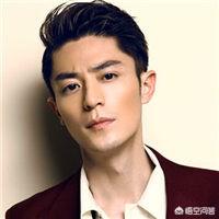 卡尺男怎么留背头或者三七分？
