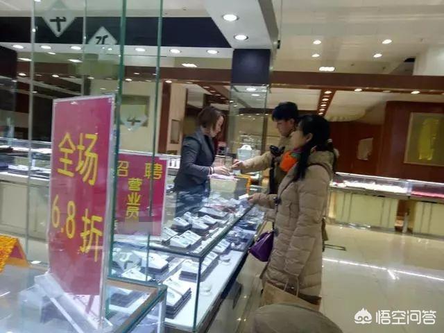 商场卖的和田玉是真的吗,商场抽奖的和田玉可以买吗？