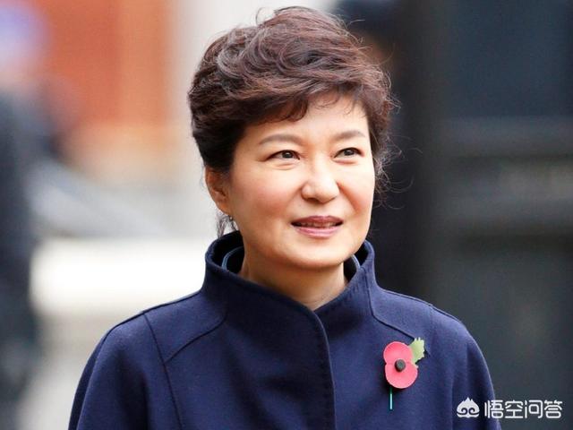 柳智宇最新消息:时隔3月再见柳荣夏律师，朴槿惠为什么笑得如此灿烂？