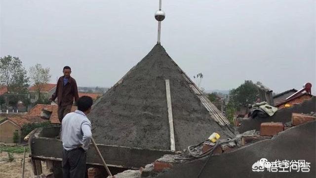 以前农村盖房子屋顶不做防水也不漏,现在的小别墅没几年就漏水是怎么回事？