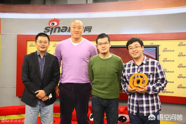 央视主持人工资多少:中央台主持人李瑞英一个月的工资是多少