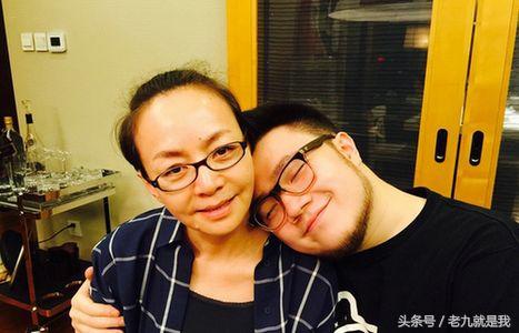 宋丹丹和英達為什麼會離婚英達老婆梁歡照片妻子