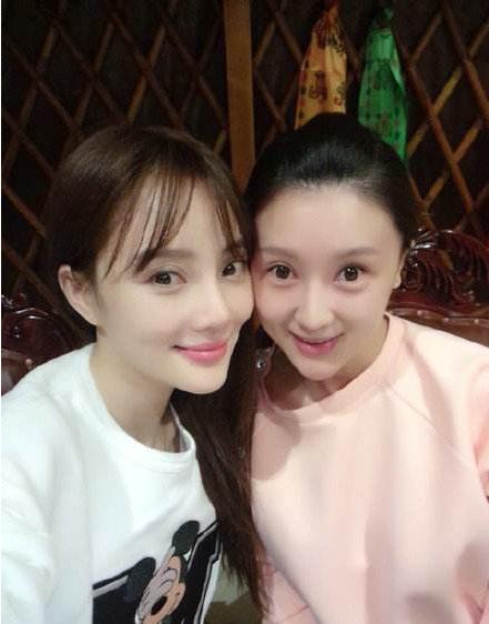 李小璐闺蜜:李小璐又有新闺蜜啦，还记得曾经的超级好闺蜜甘薇吗？