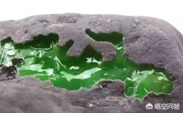 翡翠开窗料为什么不能买,翡翠原石开窗料调水方法？