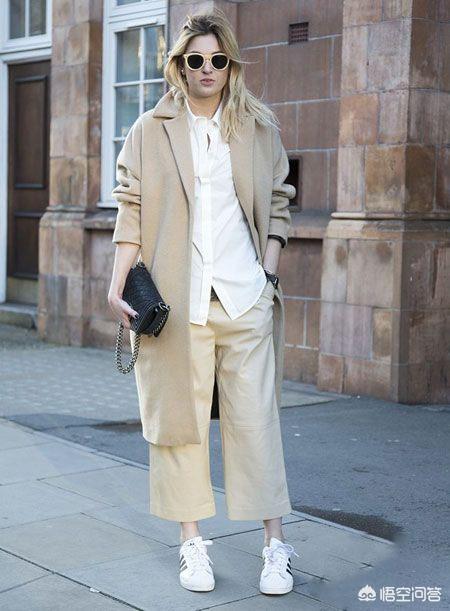 头条问答 - 米色裤子佩什么衣服冬天?(5个回答)