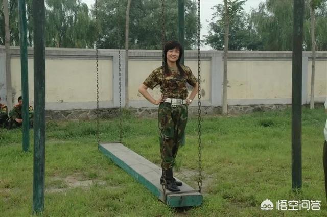 李小萌简历:前央视女主播李小萌为什么要为拦高铁的女教师喊冤