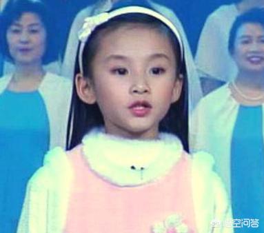 彩旗杨丽萍:细数曾经红极一时的春晚小童星，如今的他们怎么样了？