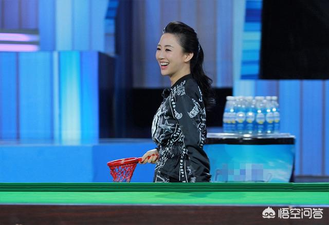 潘晓婷胸围凸点图片:九球天后潘晓婷有多厉害？