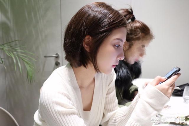 贾乃亮的新恋情是谁:豆得儿是谁？她和王思聪是什么关系？