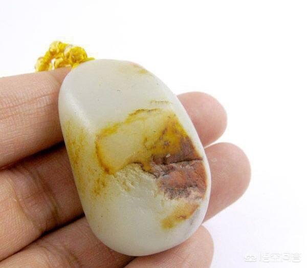 带宝石的好处,宝石对人体的功效到底是真是假？