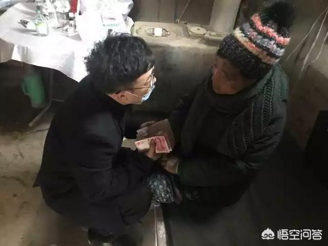 外籍女子虐狗:男子利用职务之便和女性发生关系，女性没有反抗，算强奸罪吗？