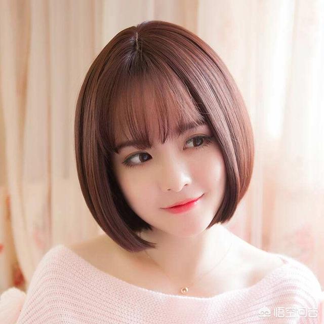 脸大的人适合什么样的发型