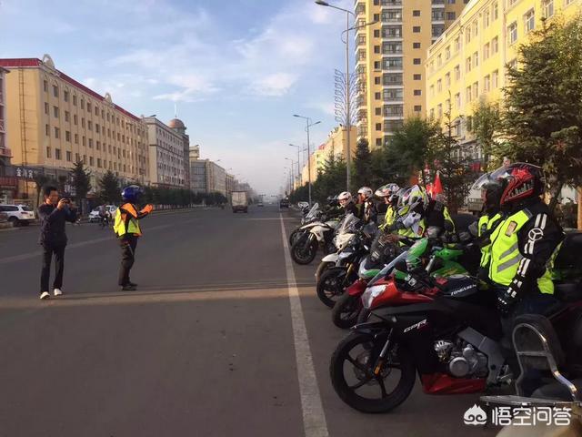 请问你买什么品牌的摩托车？