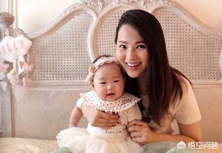 伊能静的老公:为什么伊能静会找小她这么多的老公？