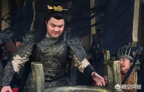 秦武王举鼎:秦武王与西楚霸王都举鼎，为何嬴荡举鼎而亡，项羽举鼎而成名？