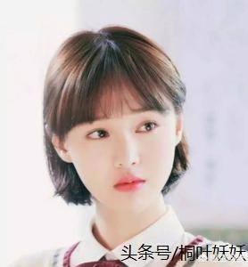 短发型女图片<a href=https://maguai.com/list/50-0-0.html target=_blank class=infotextkey><a href=https://maguai.com/list/50-0-0.html target=_blank class=infotextkey>时尚</a></a>气质:不吹不烫不染的哪种短发好看？
